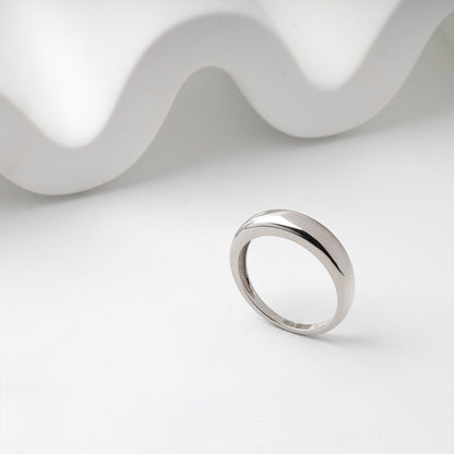 Rhodium-plated silver 925 band ring — angled view — Kabluchka