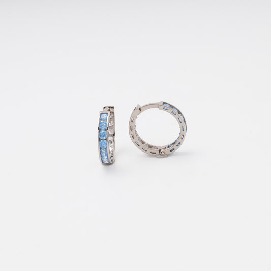 White gold 585 huggie hoops blue and white CZ full circle — Kabluchka