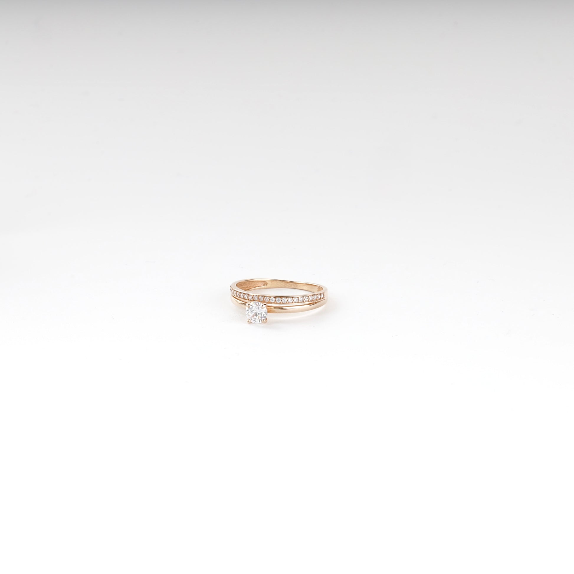 Rose Gold 14K (585) round cubic zirconia accent ring, product view 5 — Kabluchka