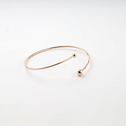 Rose Gold 585 open bangle bracelet side profile