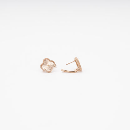 Rose gold clover stud earrings side profile view — Kabluchka
