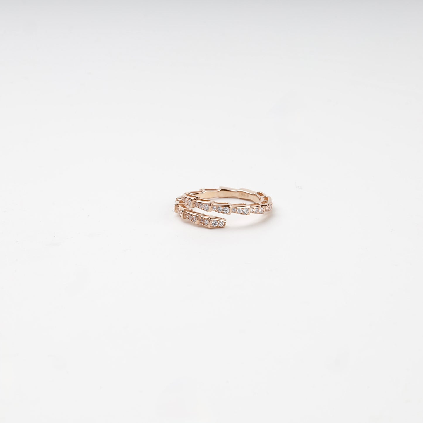 Open gold statement ring, side profile — Kabluchka